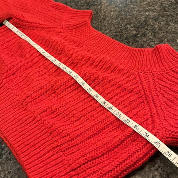 Divided red women’s cropped off shoulder sweater XL - Picture 6 of 10